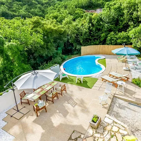 Sleeps 8 With Pool Air Con And Wifi * Zagorje
